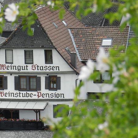 Weingut Stassen Hotel Oberheimbach Exterior photo