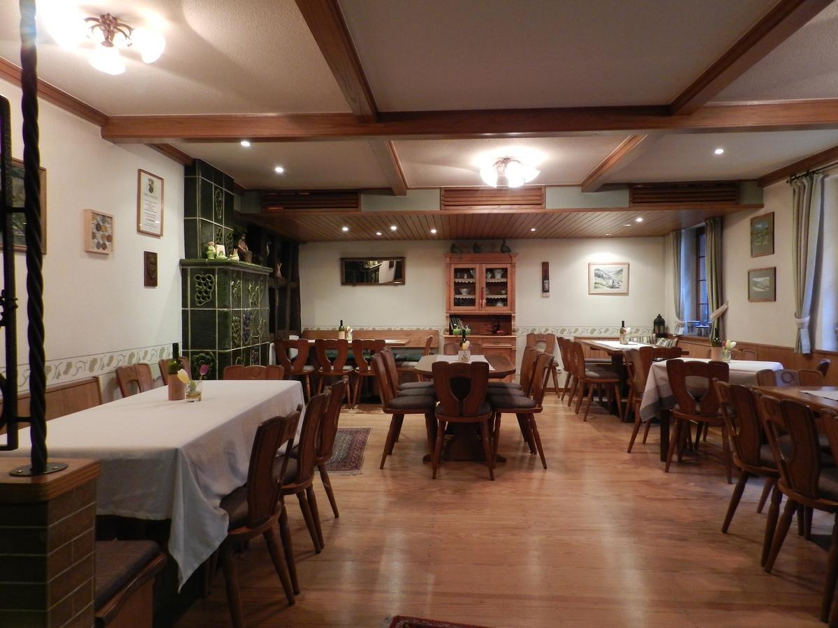 Weingut Stassen Hotel Oberheimbach Exterior photo