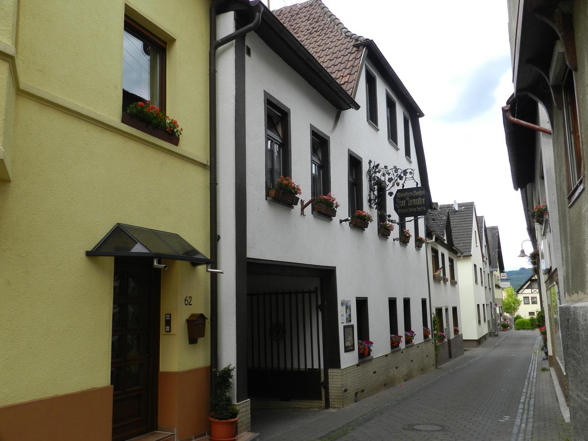 Weingut Stassen Hotel Oberheimbach Exterior photo